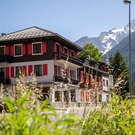 Hotel La Chaumiere Mountain 2*