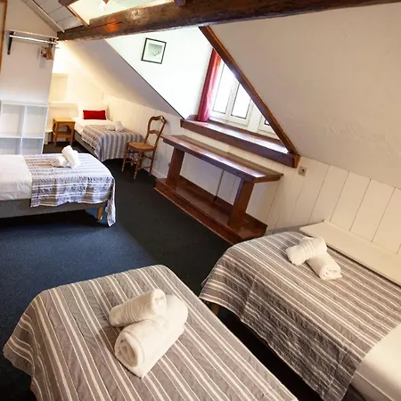 Hotell La Chaumiere Mountain 2*