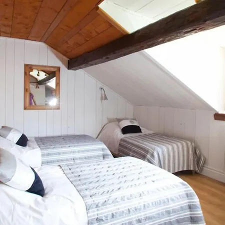 Hotel La Chaumiere Mountain 2*