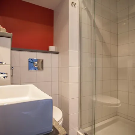 Hotell La Chaumiere Mountain 2*