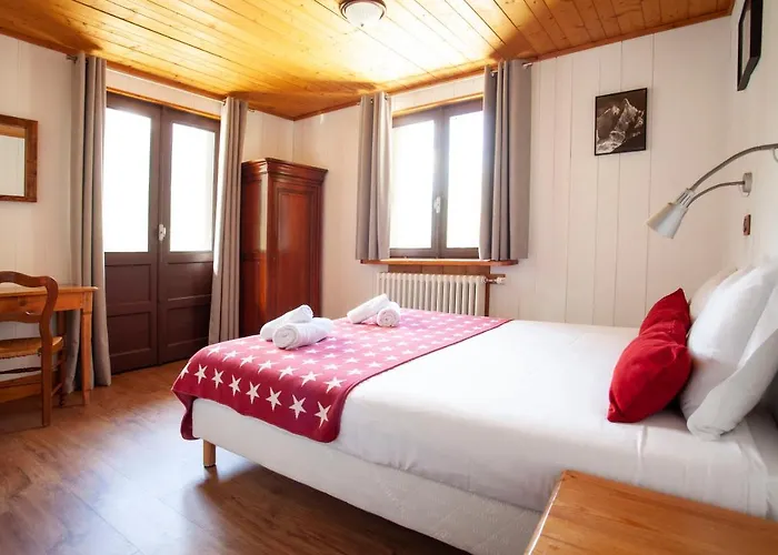 Hotell La Chaumiere Mountain 2*