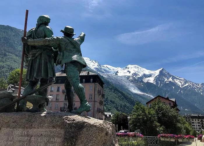 La Chaumiere Mountain Hotell 2*