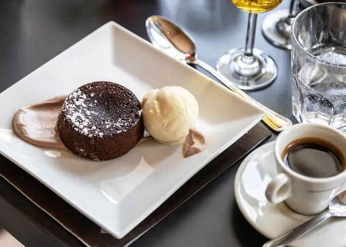 La Chaumiere Mountain Hotell 2*