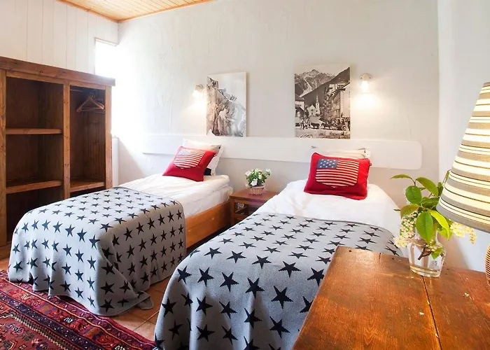 La Chaumiere Mountain Hotell 2*