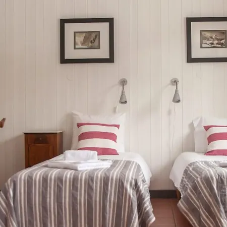 מלון La Chaumiere Mountain 2*