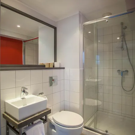 מלון La Chaumiere Mountain 2*