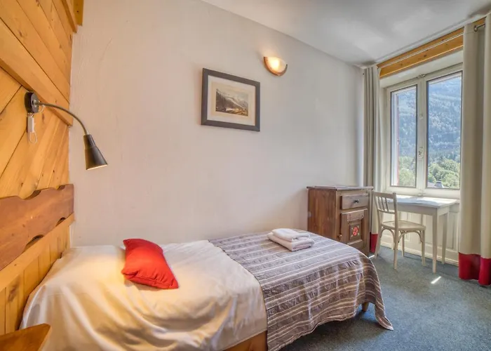 La Chaumiere Mountain