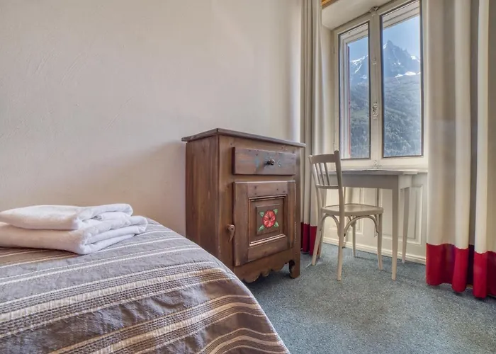 La Chaumiere Mountain 2*