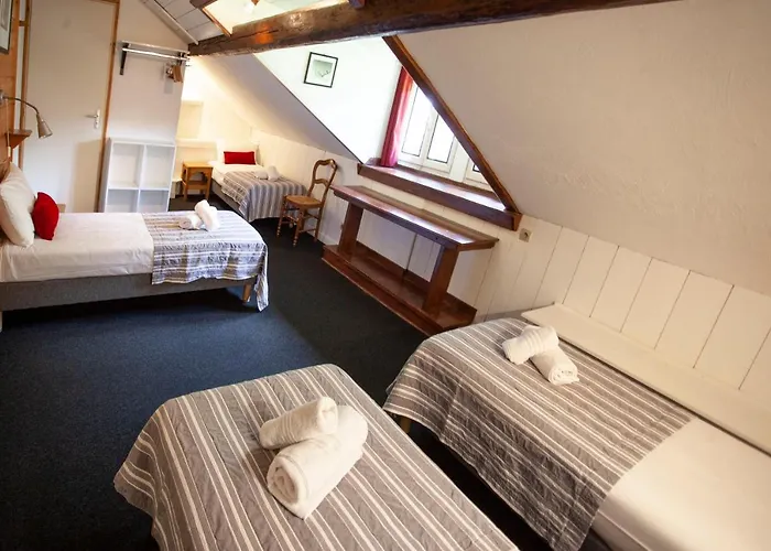 Hotel La Chaumiere Mountain 2*